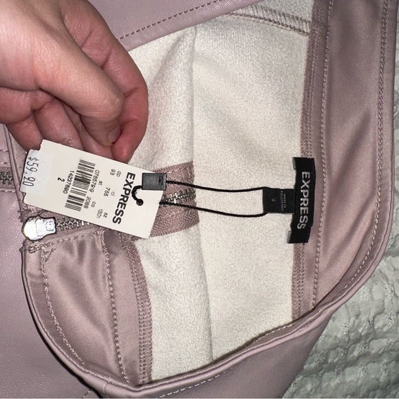 Pink leather skirt - Picture 4 of 4